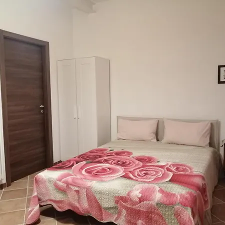 לינה וארוחת בוקר Il Maggiociondolo