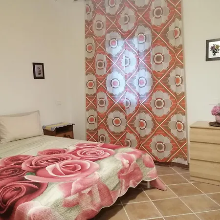 Il Maggiociondolo לינה וארוחת בוקר *